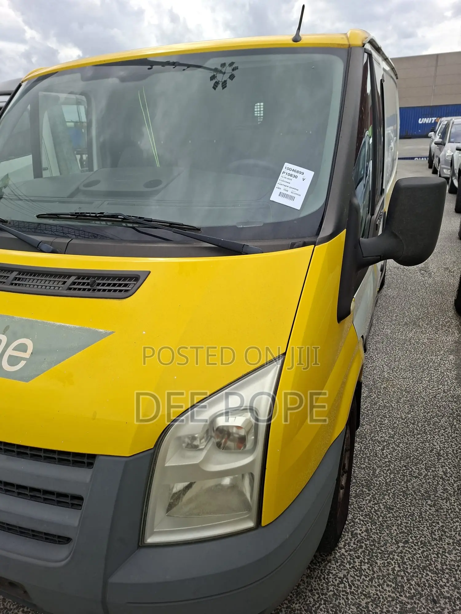 Ford Transit 2013 Yellow