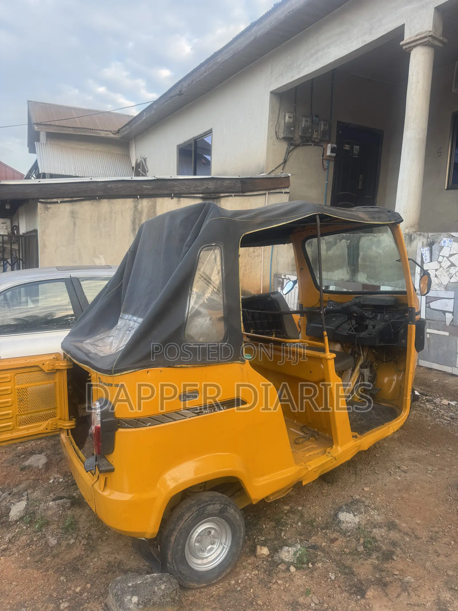 TVS King Deluxe Plus iTouch Start 2024 Yellow