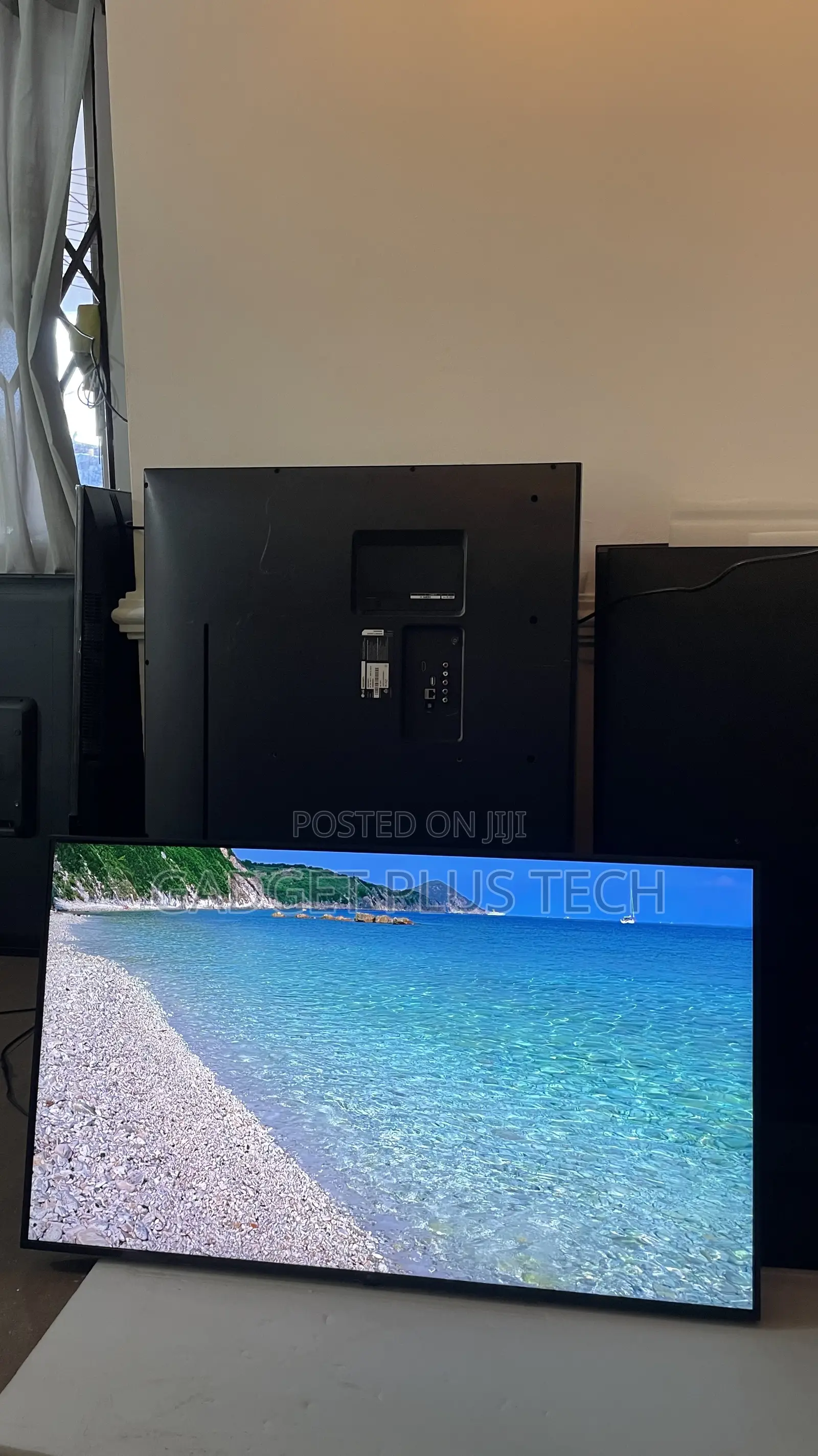 2024 50” LG ThinQ Ai 4K UHD Smart TV