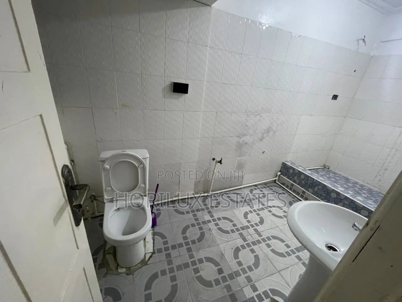 2bdrm Apartment in Dzorwulu Perez for rent