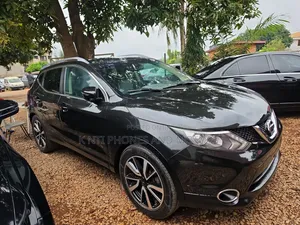 Nissan Qashqai 2017 Black