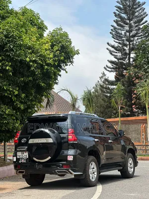 Toyota Land Cruiser Prado 2015 Black