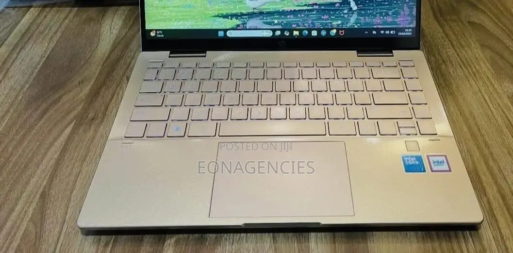 New Laptop HP 16GB Intel Core Ultra 7 SSD 1T