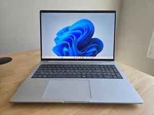 New Laptop HP 16GB AMD Ryzen 5 SSD 512GB