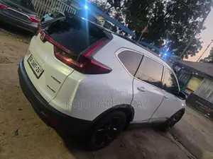 Honda CR-V Touring AWD 2019 White