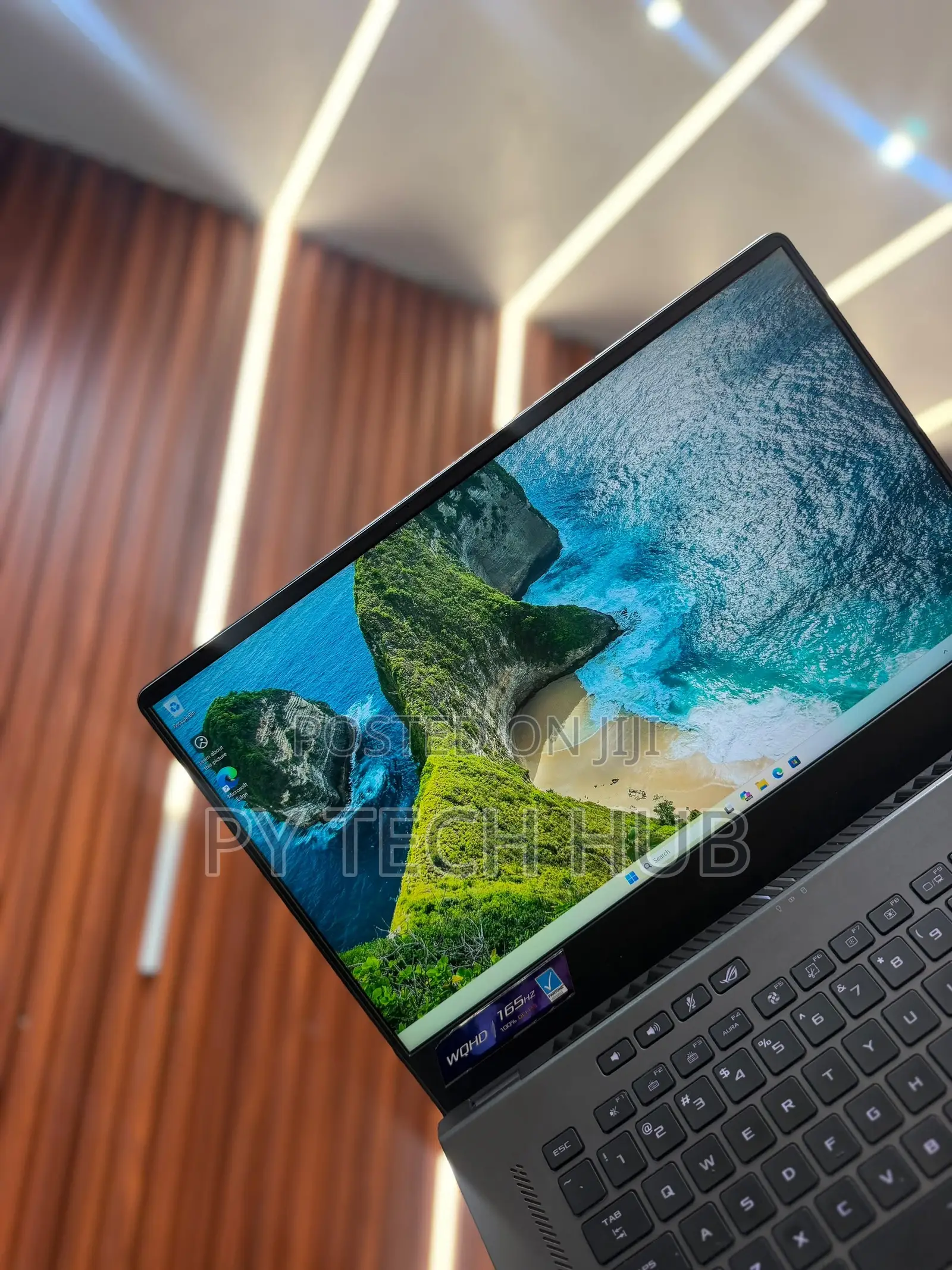 Laptop Asus ROG Zephyrus G16 16GB AMD Ryzen 7 SSD 512GB