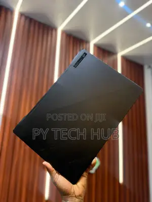 Laptop Asus ROG Zephyrus G16 16GB AMD Ryzen 7 SSD 512GB