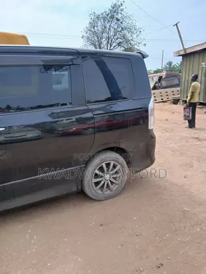 Toyota Voxy Trans-X 2WD 5-Seater 2013 Black