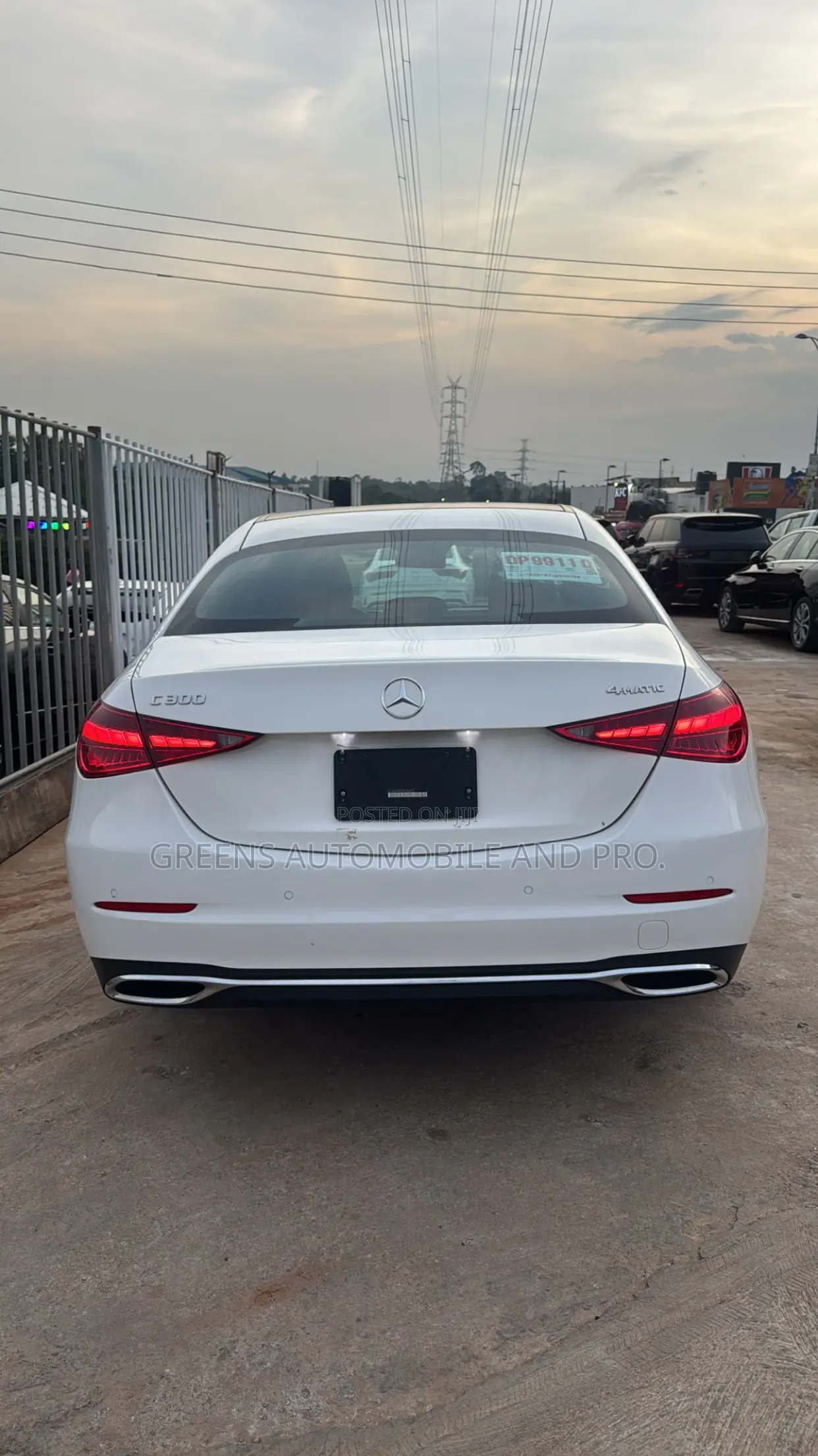 Mercedes-Benz C300 2025 White