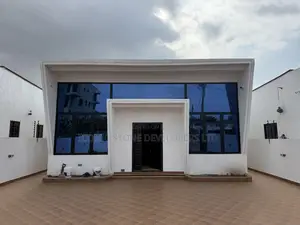 3bdrm House in Adenta Oyarifa Road. for sale