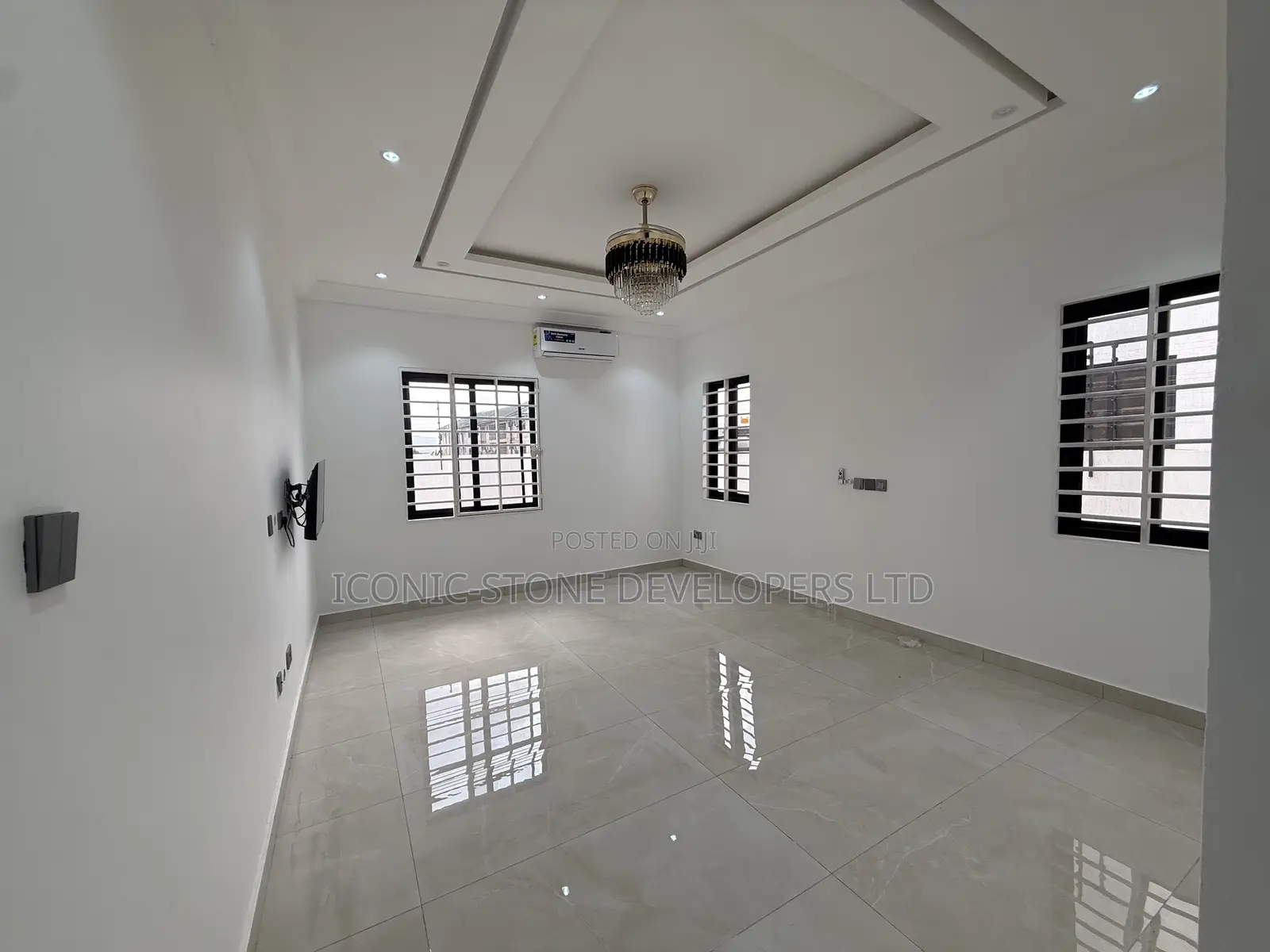 3bdrm House in Adenta Oyarifa Road. for sale