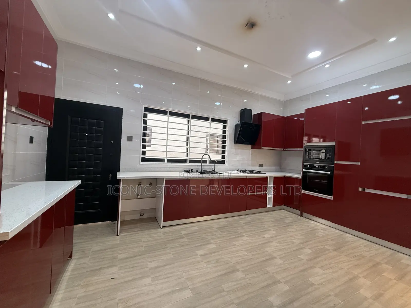 3bdrm House in Adenta Oyarifa Road. for sale