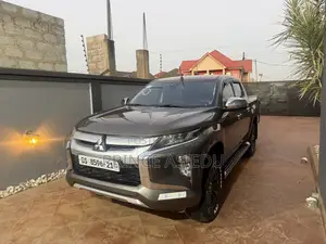 Mitsubishi L200 Sportero 2.4 Diesel 2021 Brown