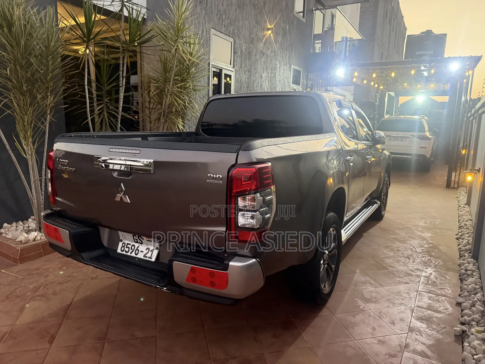 Mitsubishi L200 Sportero 2.4 Diesel 2021 Brown