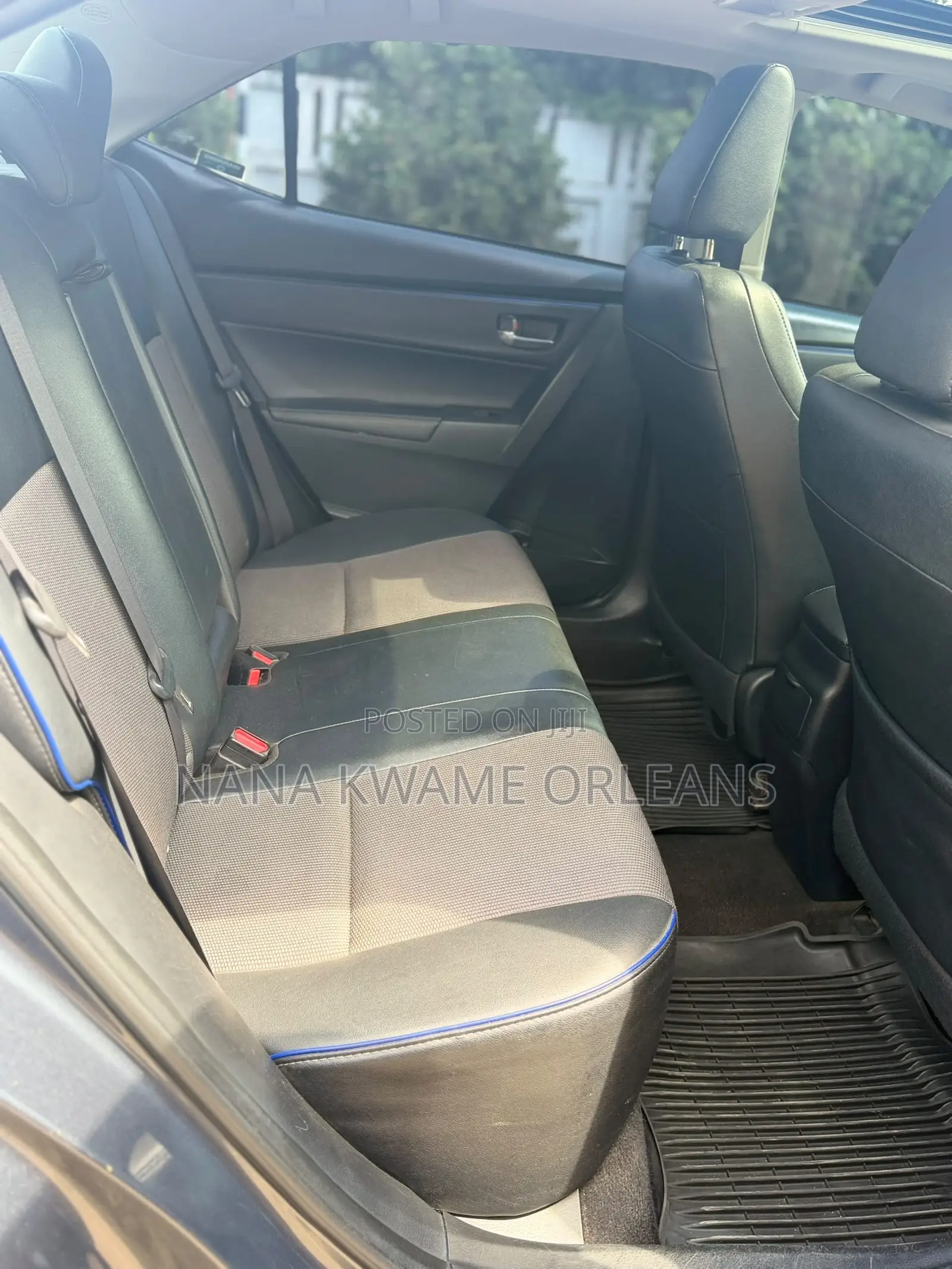 Toyota Corolla SE 4dr Sedan (1.8L 4cyl CVT) 2017 Gray