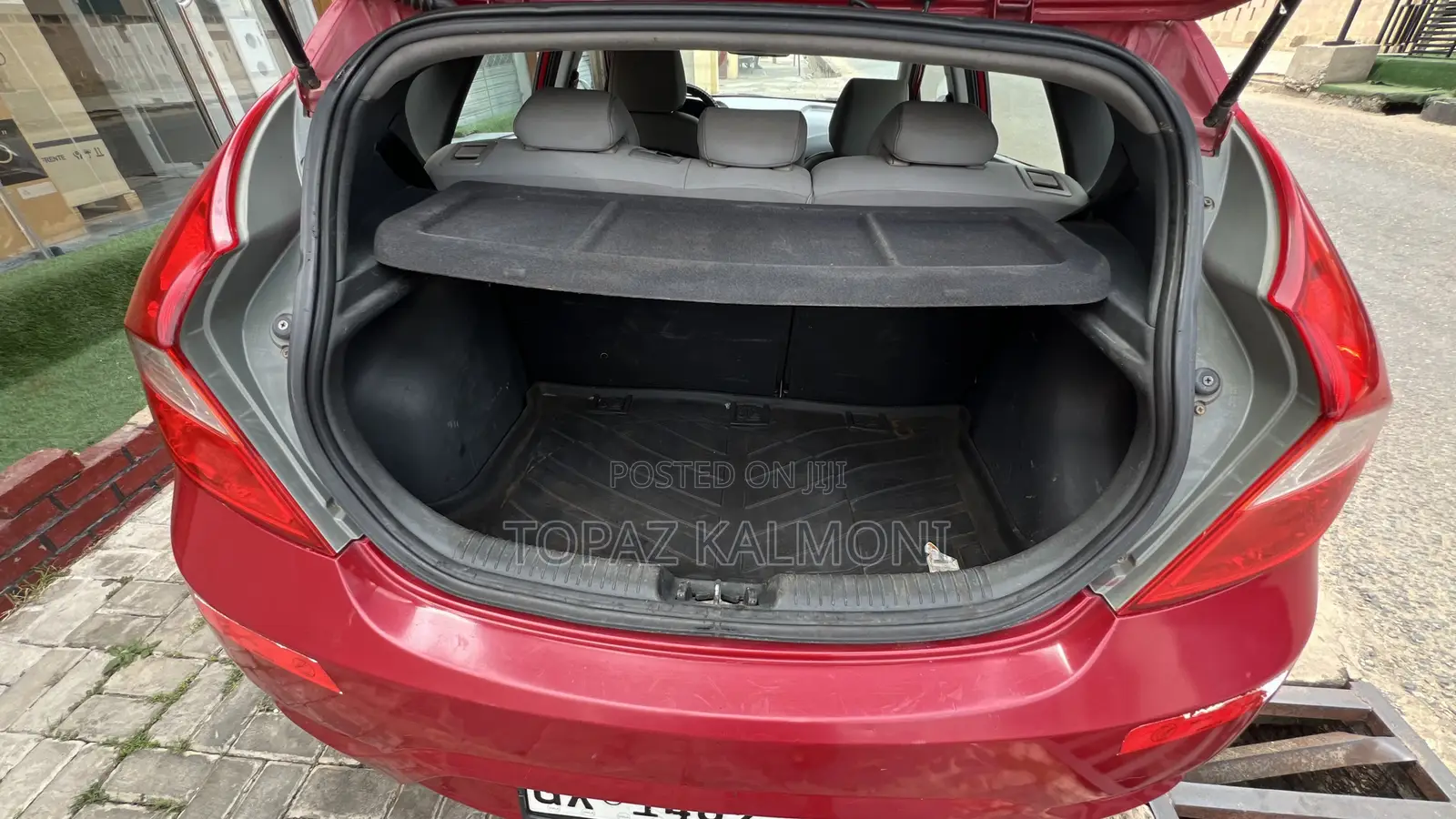 Hyundai Accent 2012 Red