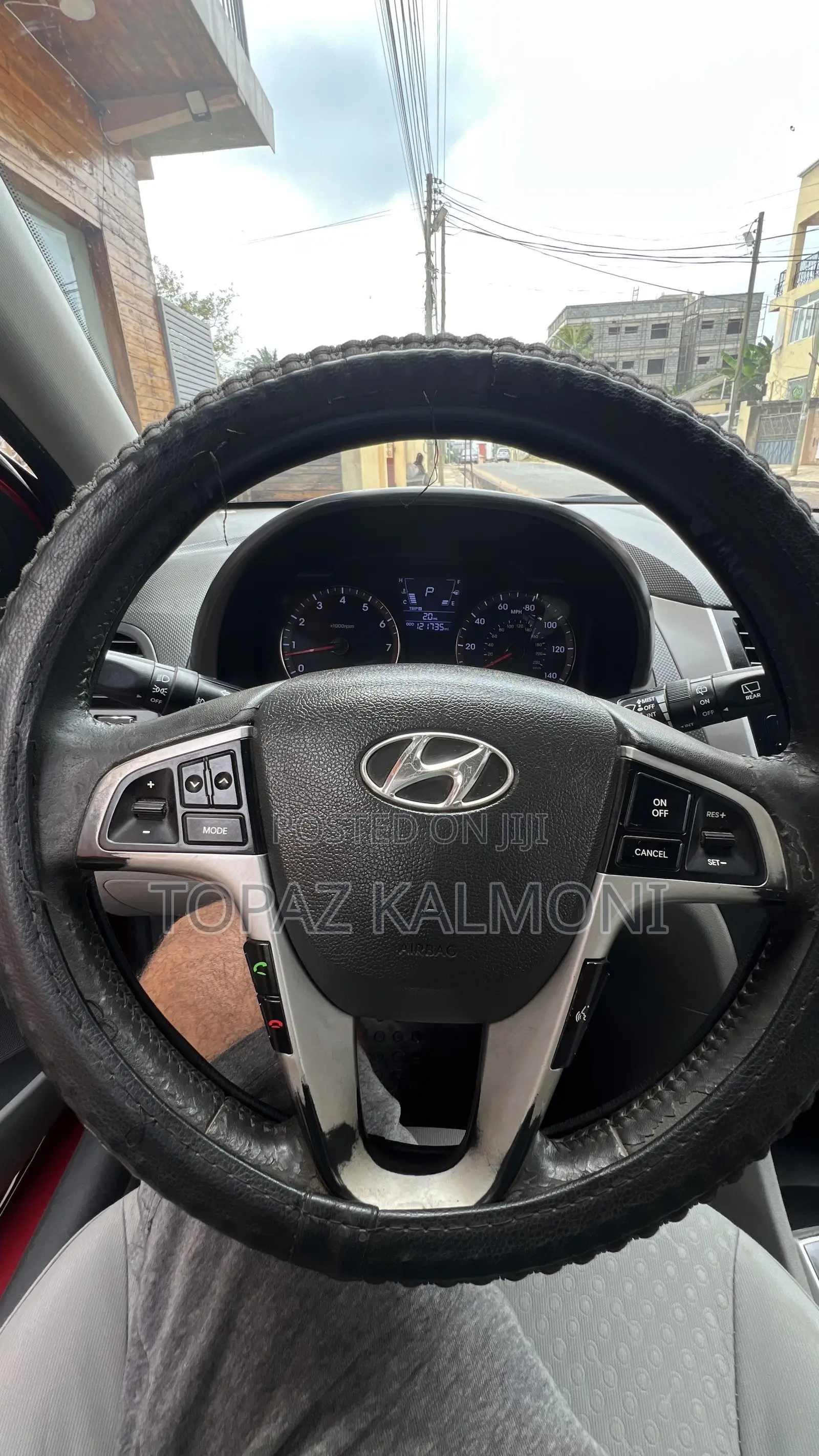 Hyundai Accent 2012 Red