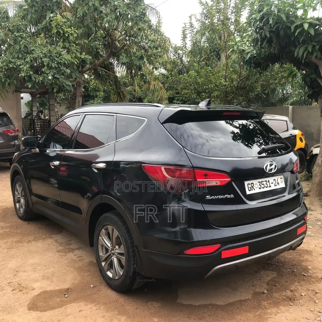 Hyundai Santa Fe 2015 Black