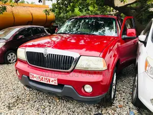 Lincoln Navigator L 2010 Red