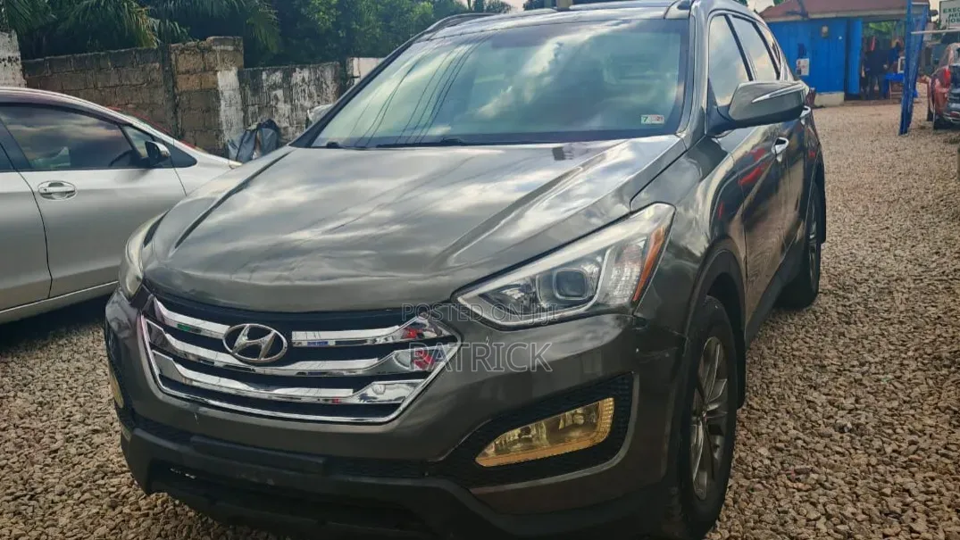 Hyundai Santa Fe Limited 4dr SUV AWD (3.3L 6cyl 6A) 2014 Gray