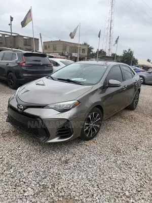 Toyota Corolla SE Special Edition 4dr Sedan (1.8L 4cyl CVT) 2017 Gray