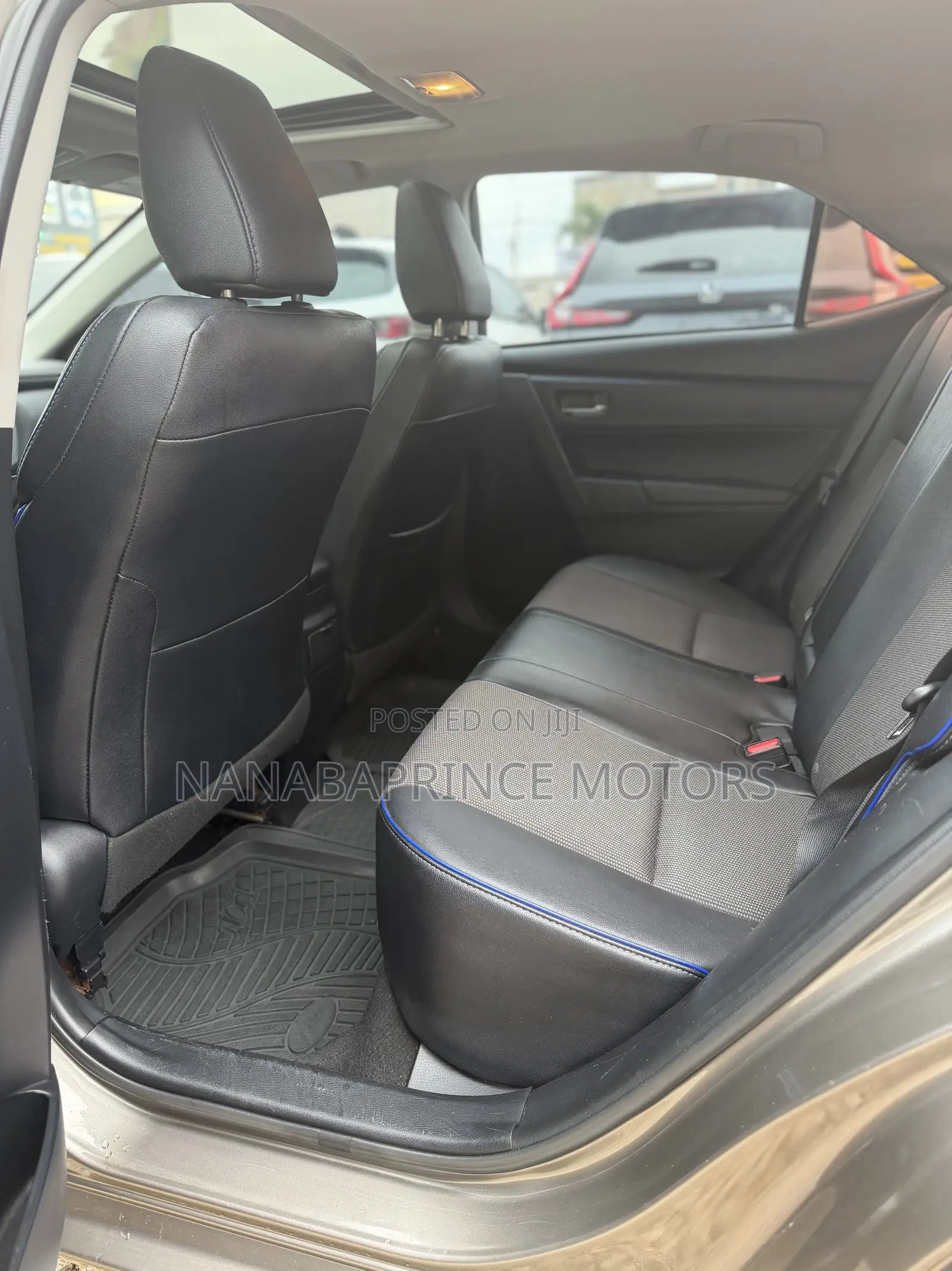 Toyota Corolla SE Special Edition 4dr Sedan (1.8L 4cyl CVT) 2017 Gray