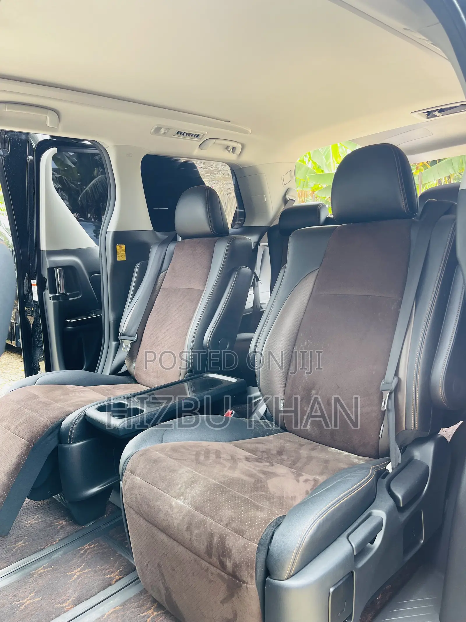 Toyota Alphard 2.4 Petrol FWD 2013 Black