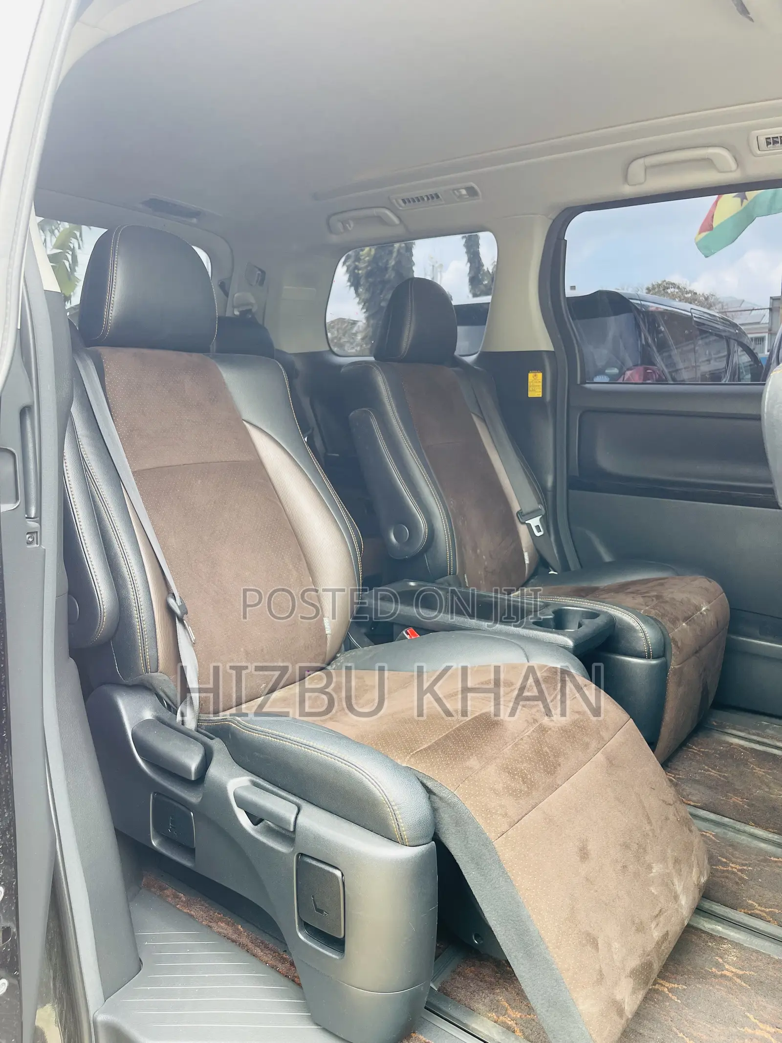 Toyota Alphard 2.4 Petrol FWD 2013 Black