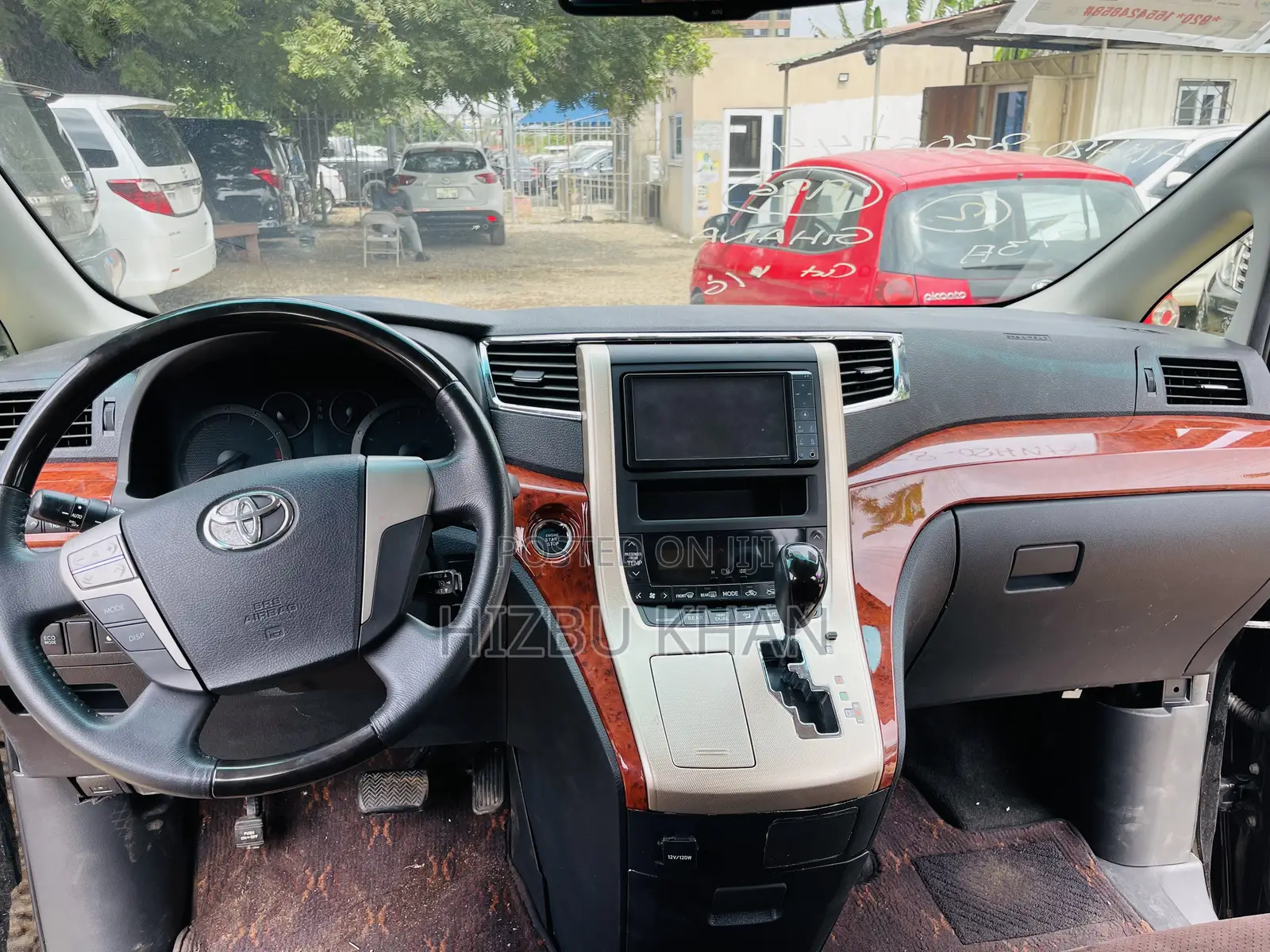 Toyota Alphard 2.4 Petrol FWD 2013 Black
