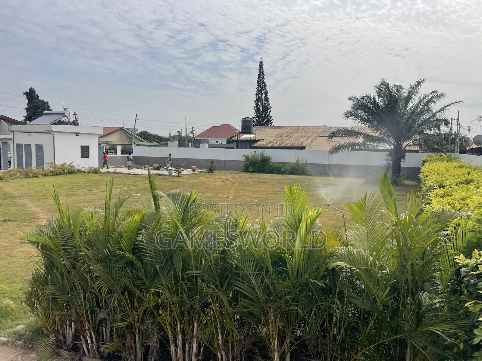 Event Center Garden | Green Grass | Weddings Parties | for Rent