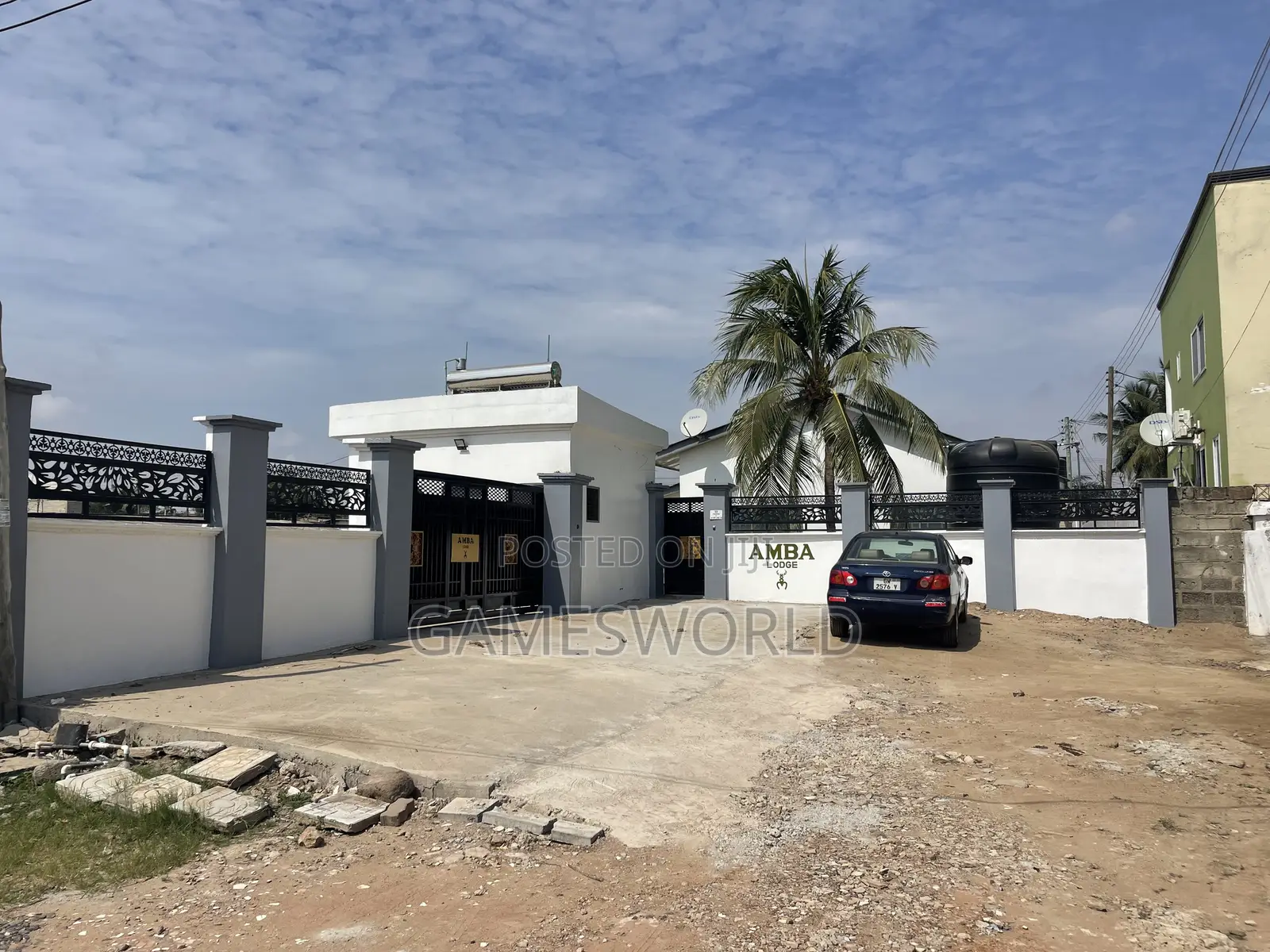 Event Center Garden | Green Grass | Weddings Parties | for Rent