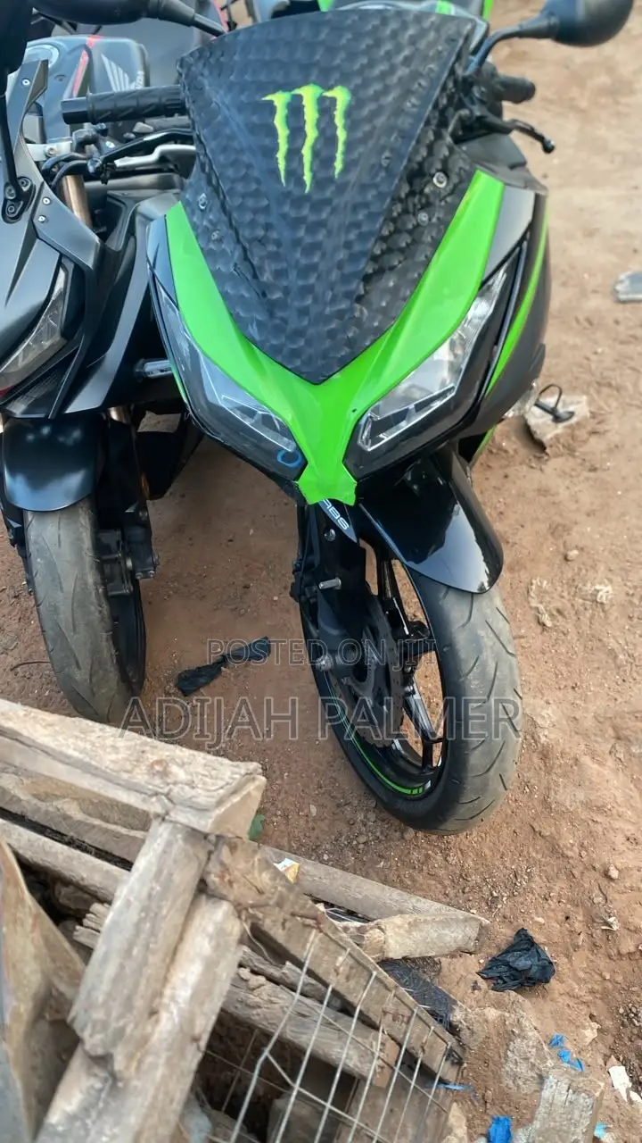 Kawasaki Ninja 400 2023 Green
