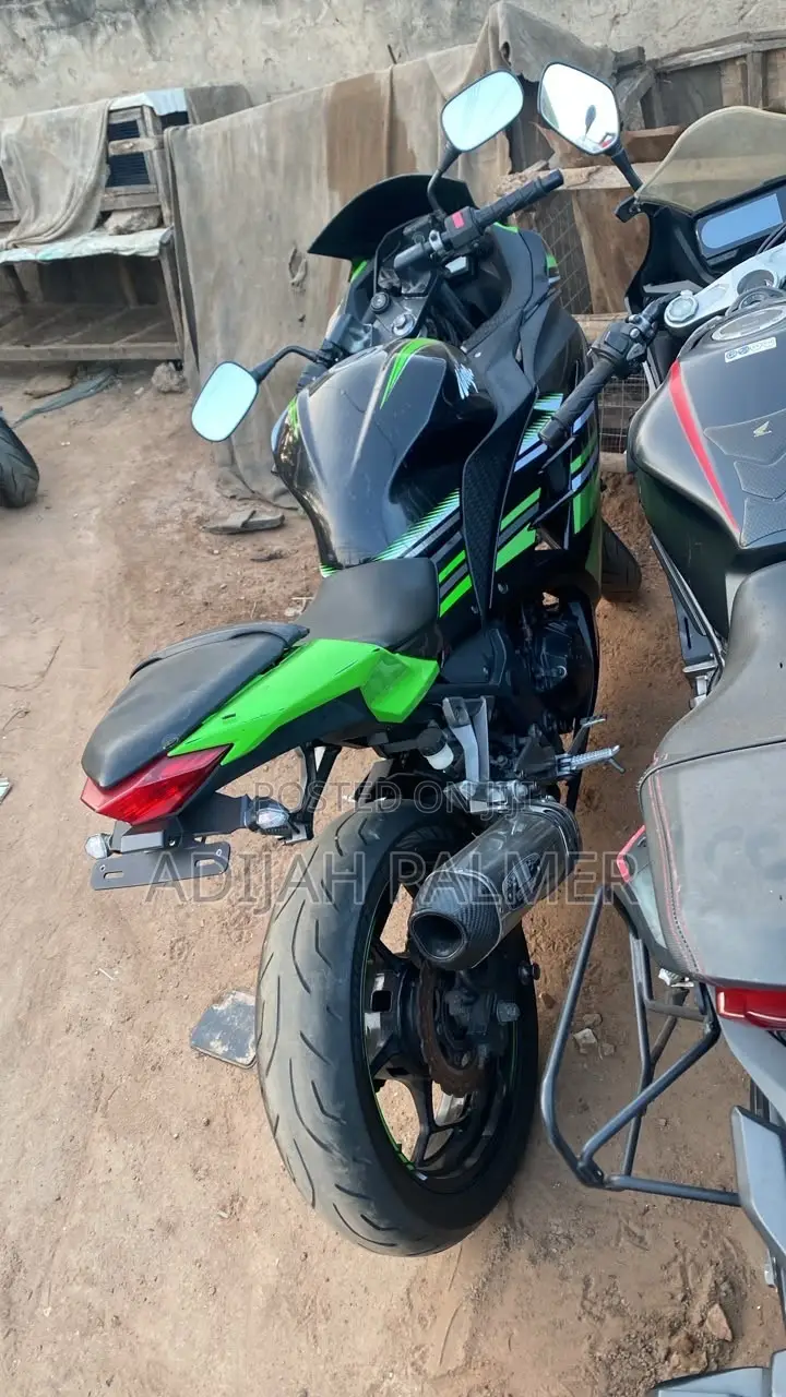 Kawasaki Ninja 400 2023 Green