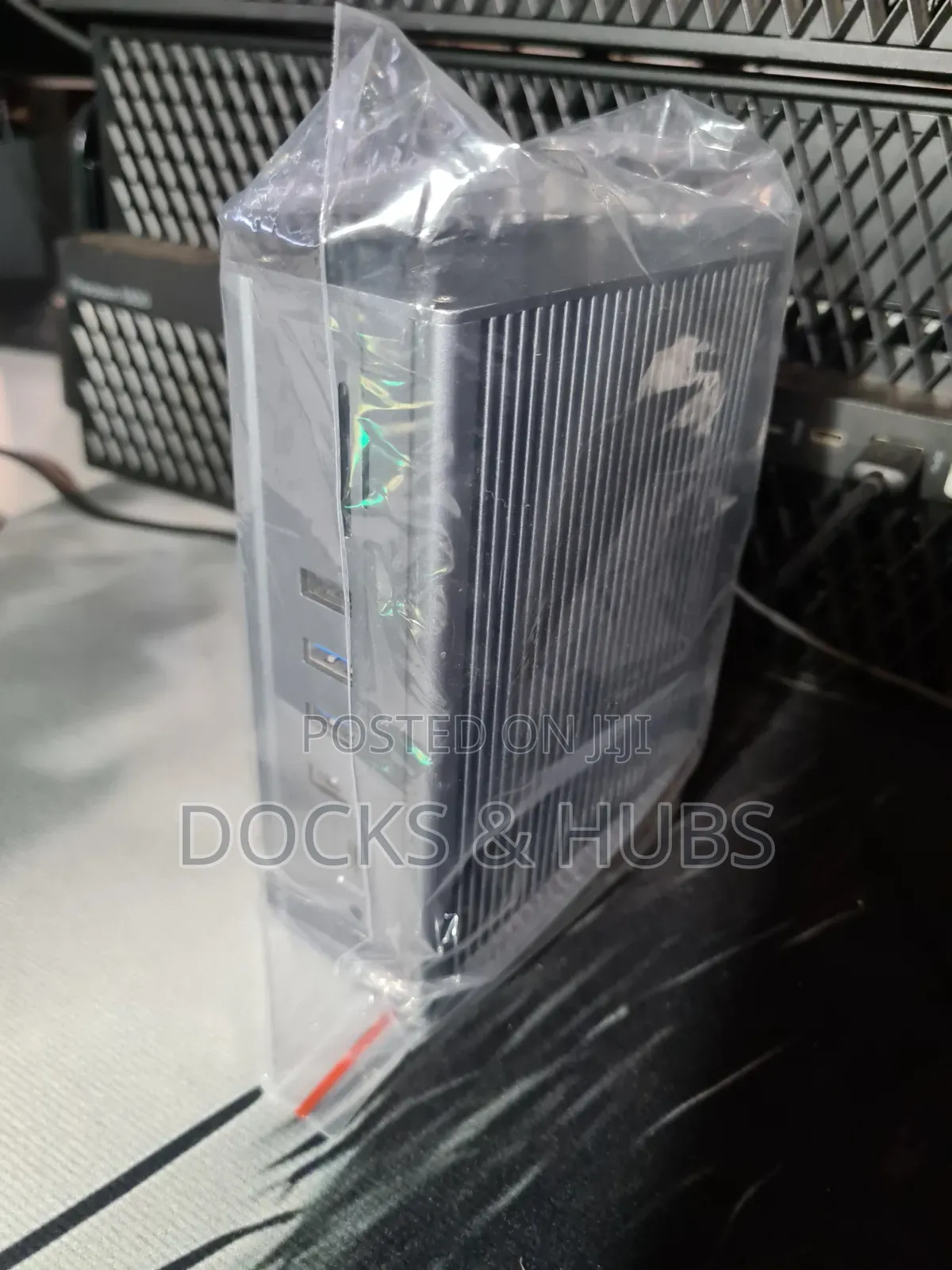 14-in-1 Multi-Display USB Type-C and Type-a Docking Station
