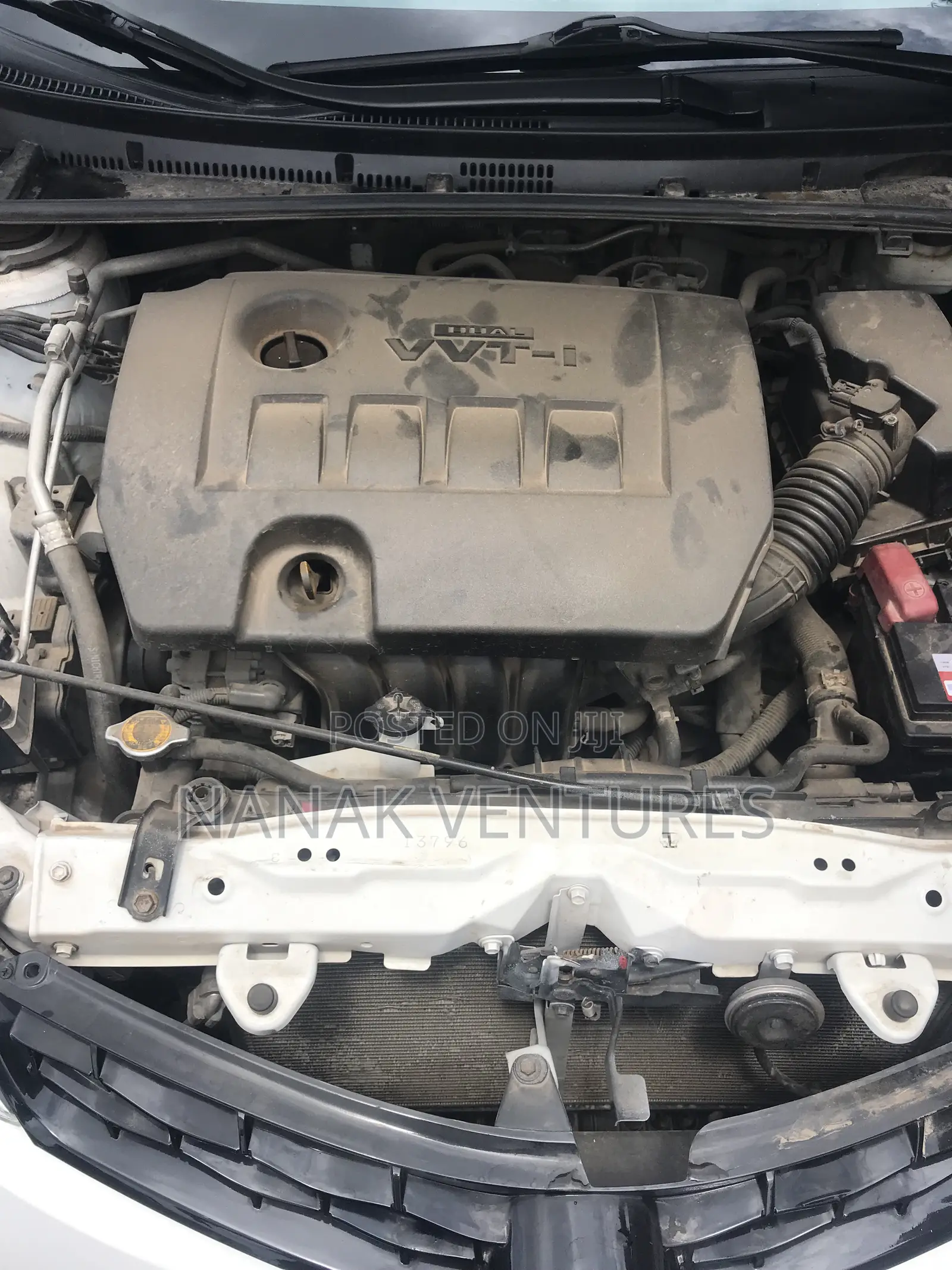 Toyota Corolla LE Eco 4dr Sedan (1.8L 4cyl CVT) 2016 White