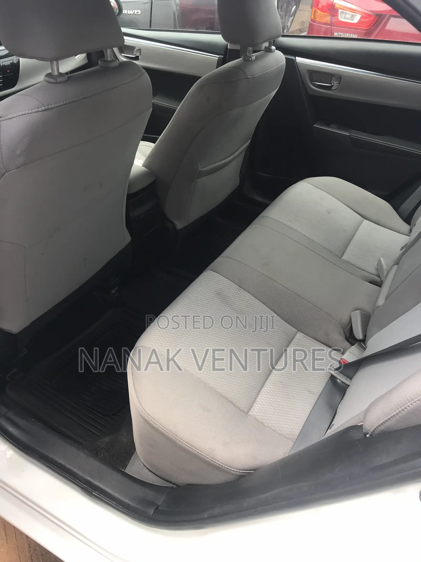 Toyota Corolla LE Eco 4dr Sedan (1.8L 4cyl CVT) 2016 White