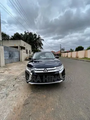 Mitsubishi Outlander 2018 Blue