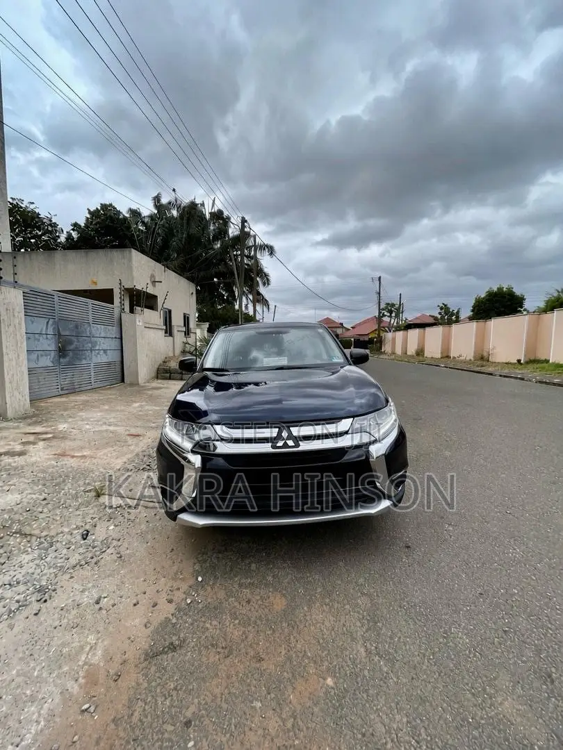 Mitsubishi Outlander 2018 Blue