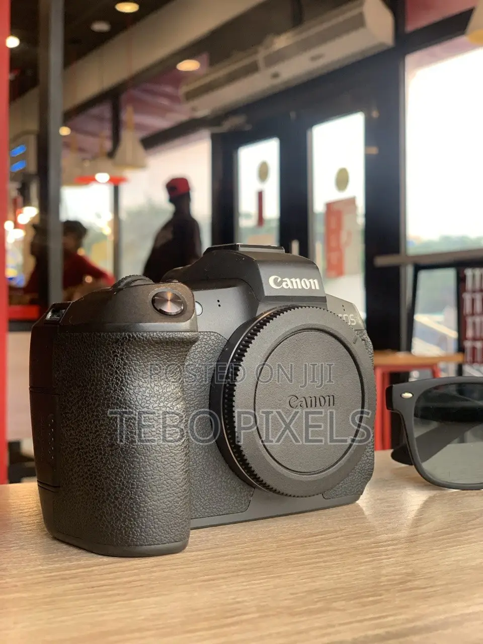 Canon EOS R (Body Only)