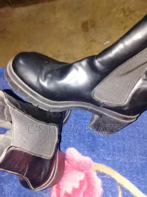 Black Boots