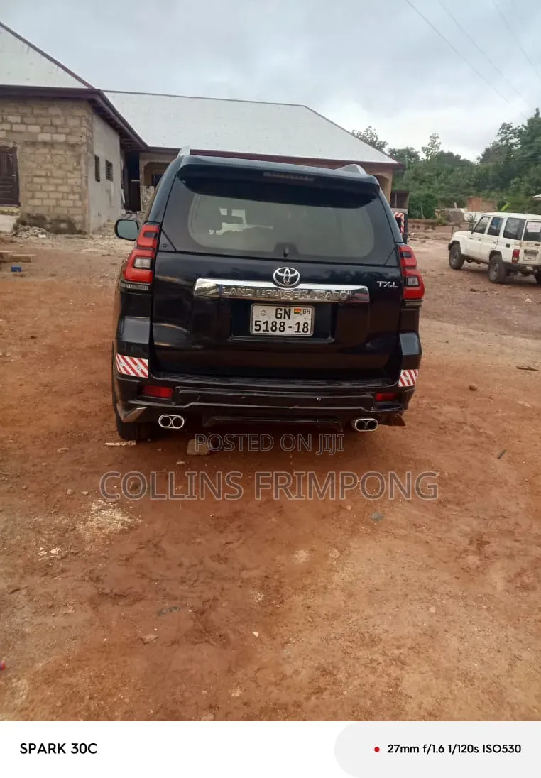 Toyota Land Cruiser Prado 2.7 i 2012 Black
