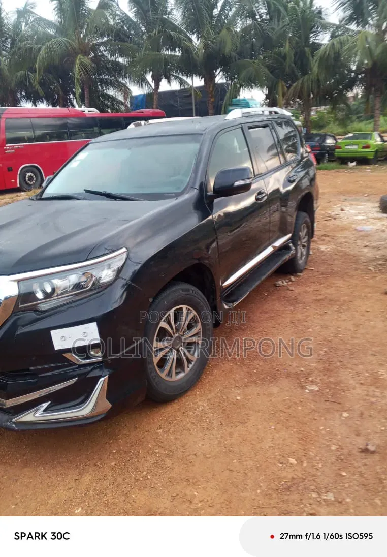 Toyota Land Cruiser Prado 2.7 i 2012 Black