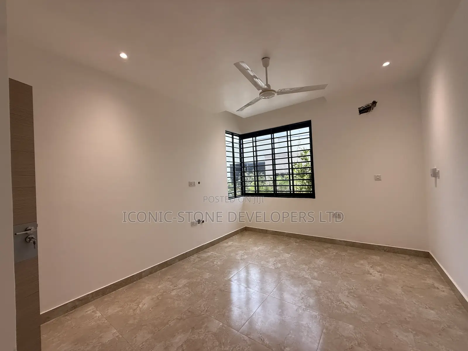 3bdrm Townhouse/Terrace in Adenta, Frafraha for sale