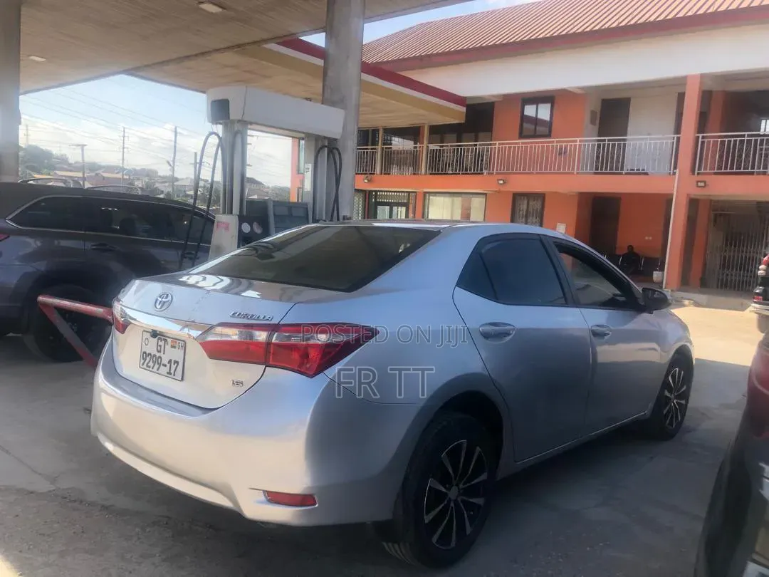 Toyota Corolla 2016 Silver