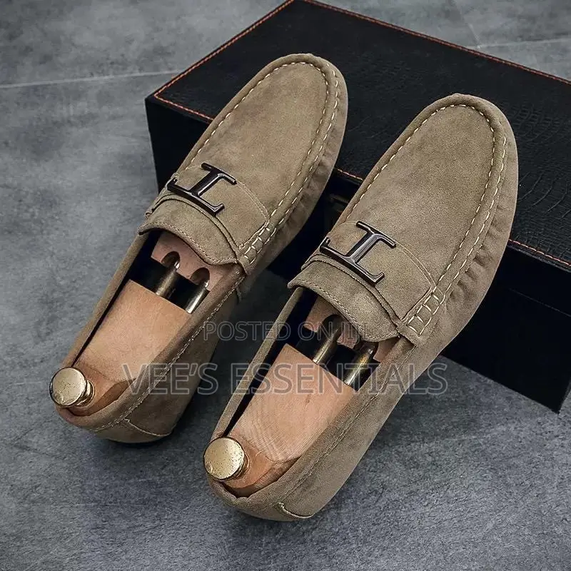 Men’s Stylish Loafers Sz 42