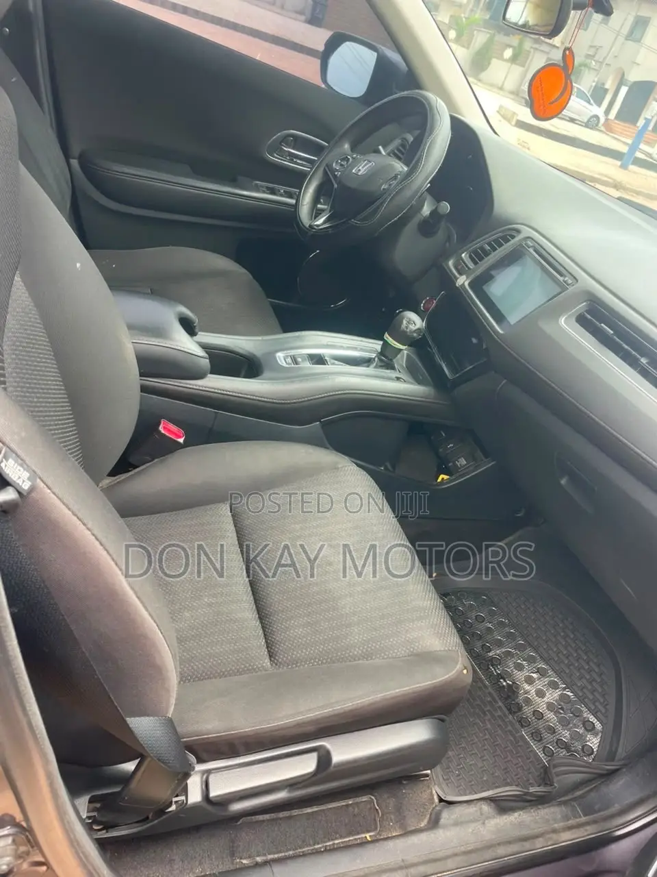Honda HR-V 4dr SUV (1.5L 4cyl CVT) 2016 Black