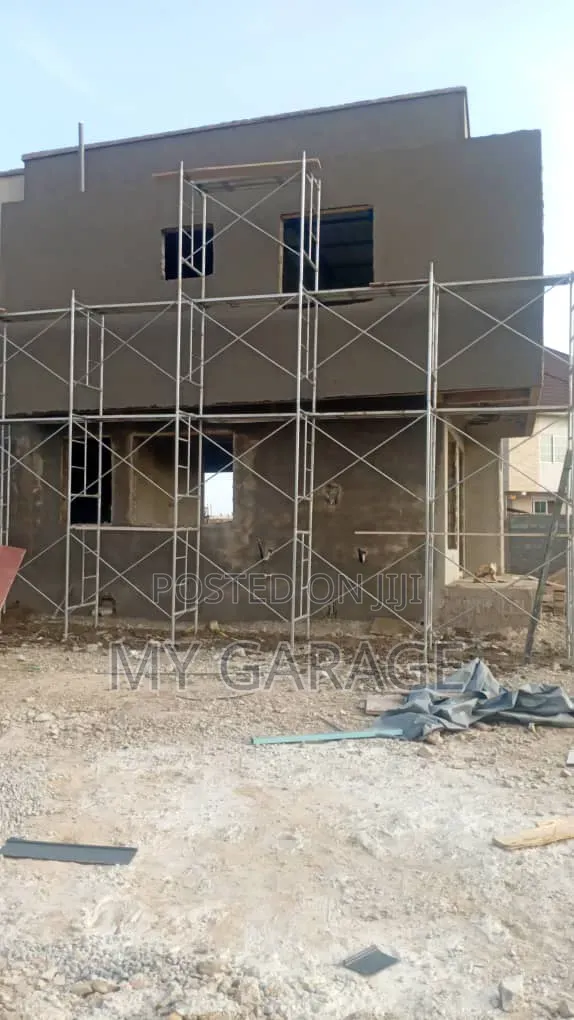 3bdrm Townhouse/Terrace in Amara Courts, Haatso for sale