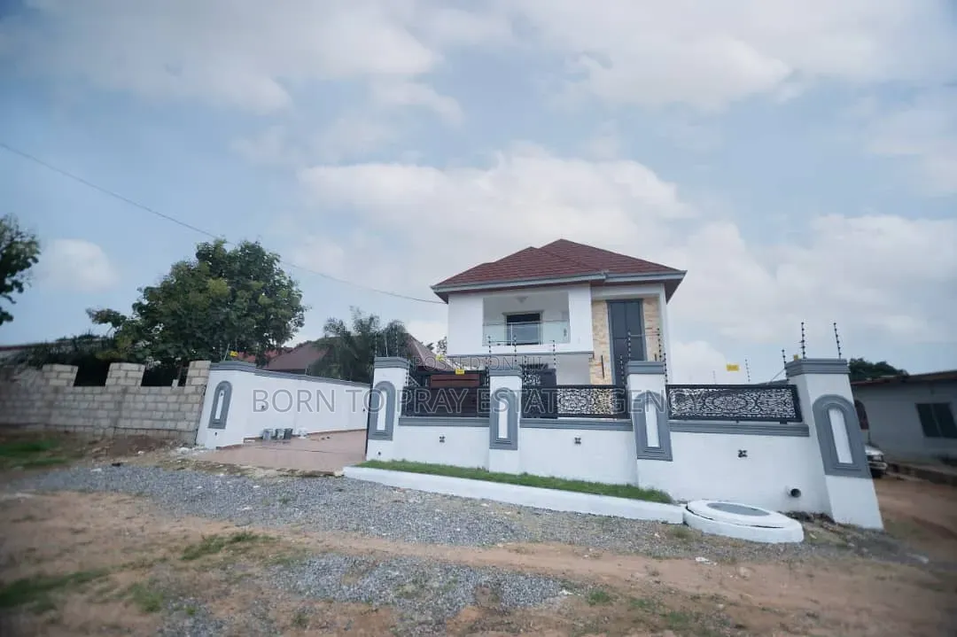 Furnished 4bdrm House in Born To Pray Estate, Ejisu-Juaben Municipal