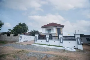 Furnished 4bdrm House in Born To Pray Estate, Ejisu-Juaben Municipal