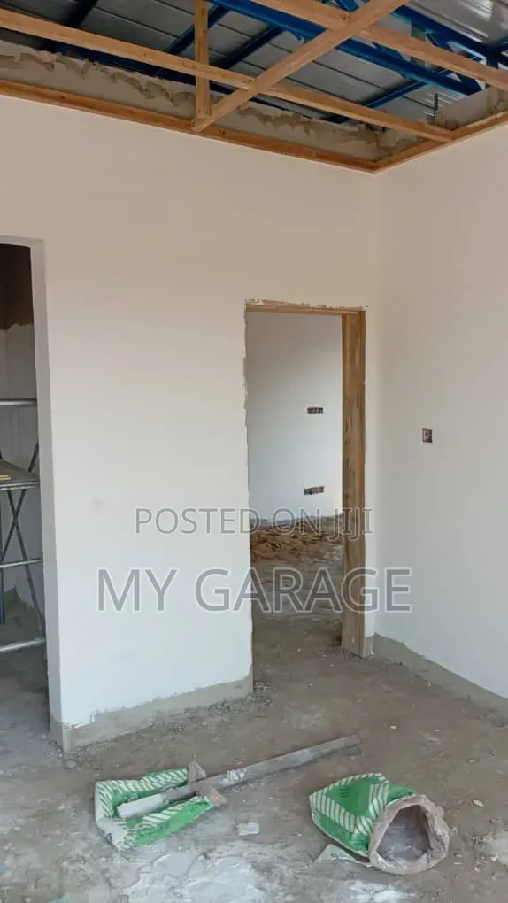 3bdrm Townhouse/Terrace in Amara Courts, Haatso for sale